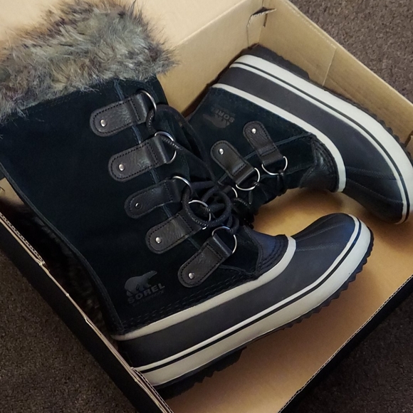 Snow boots - Picture 2 of 8